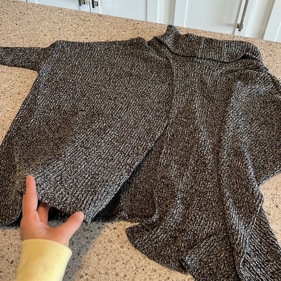 Windsor Turtleneck - Picture 5 of 5